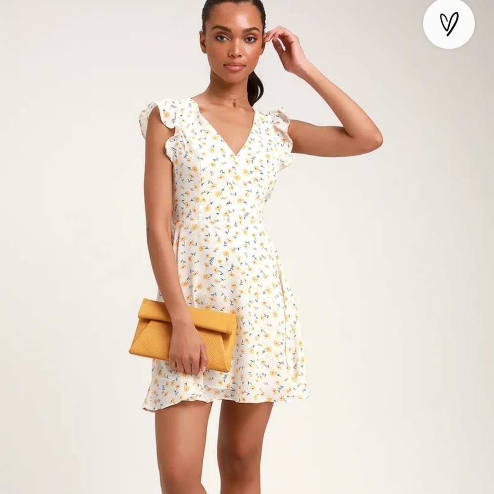 💜 Lulu's Strike A Poise Floral Open Back Mini Dress